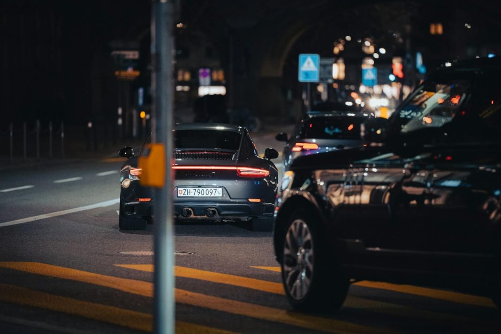porsche 911 at night